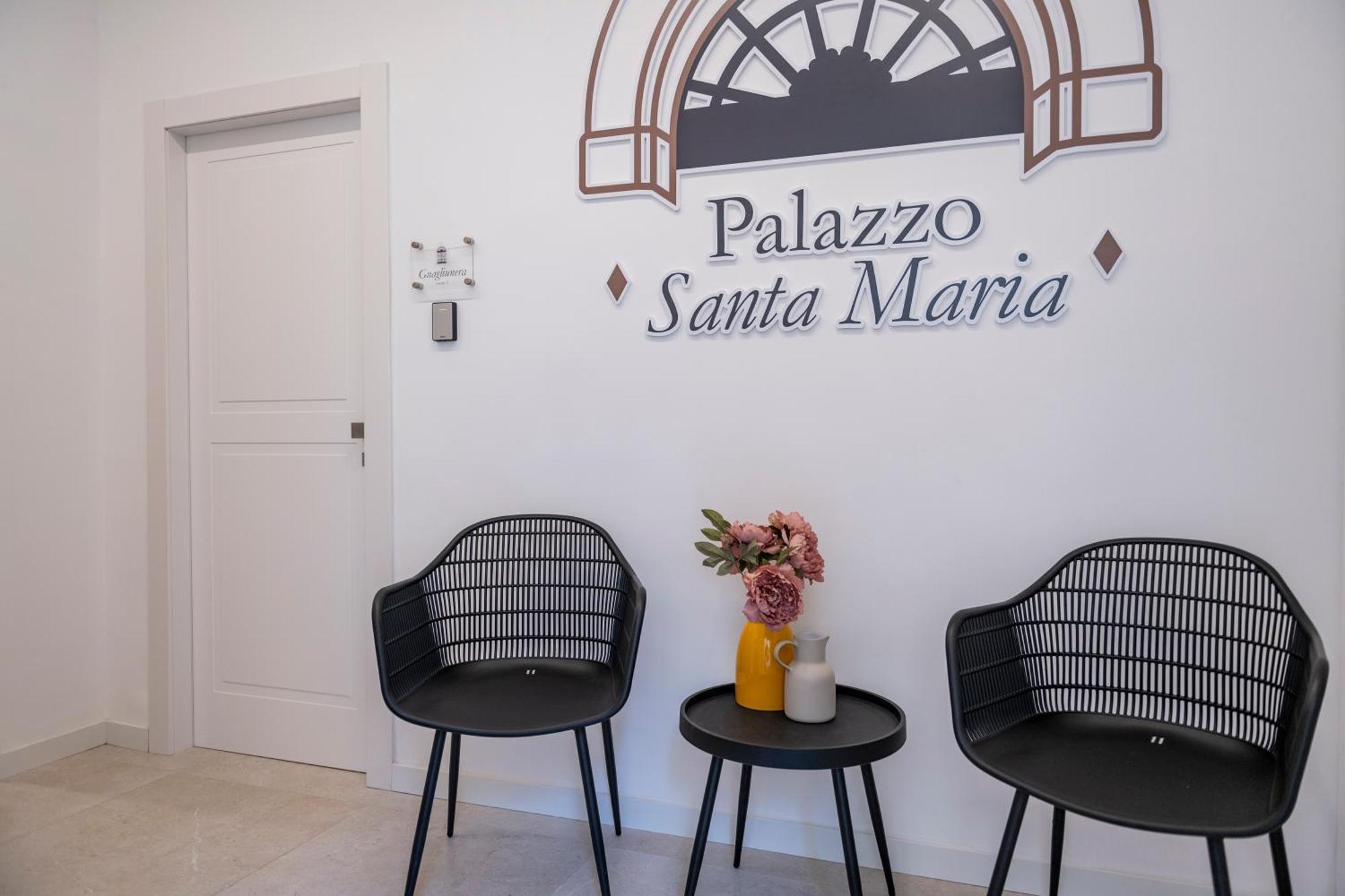 Palazzo Santa Maria Bed and Breakfast Napels Buitenkant foto